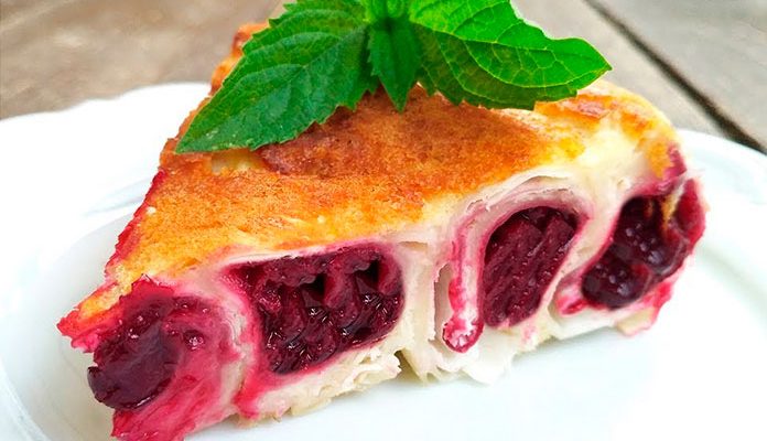 Пирог из лаваша с вишней