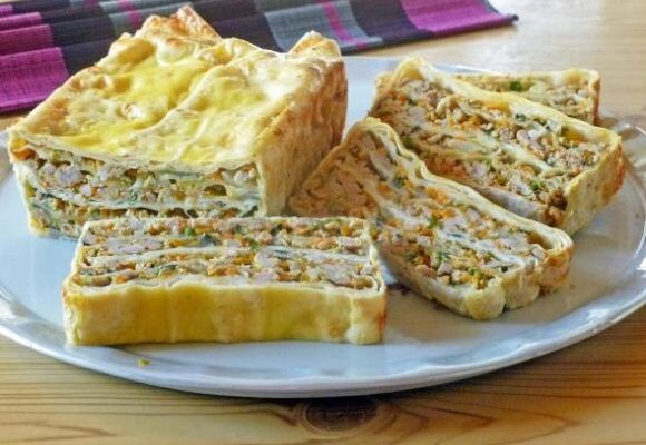 Запеканка из лаваша с фаршем в духовке