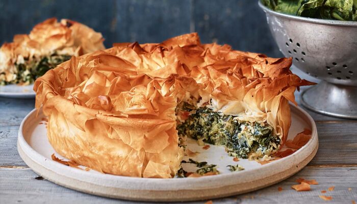 Греческий пирог с тестом фило «Креатопита»