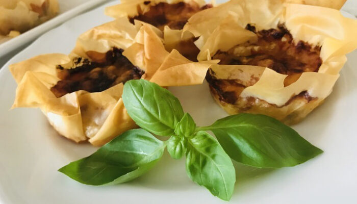 Маффины из теста фило с овощами