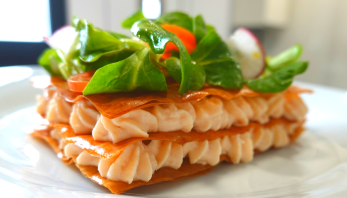 Закуска из теста фило с кремом из семги